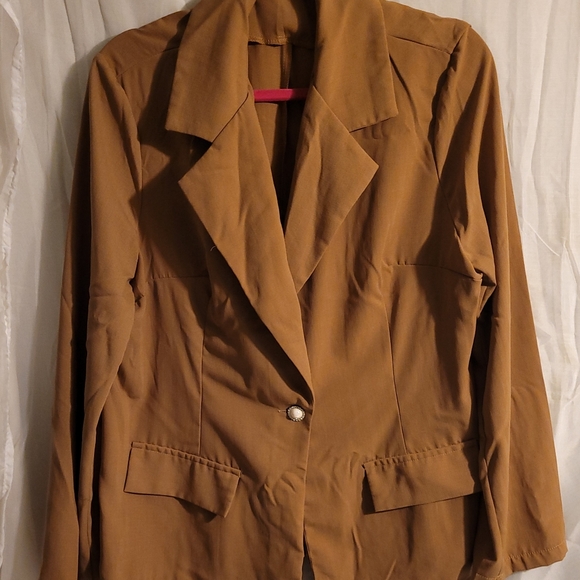 Set of blazer and pants - Picture 3 of 8